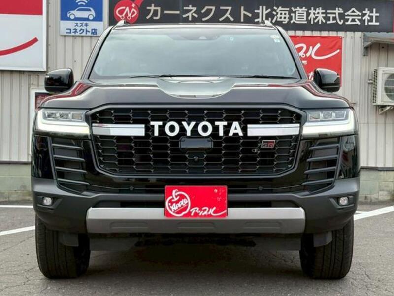 LAND CRUISER