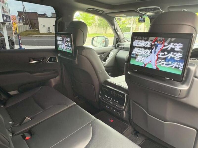 LAND CRUISER