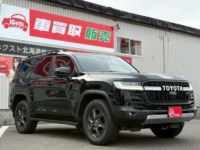 LAND CRUISER