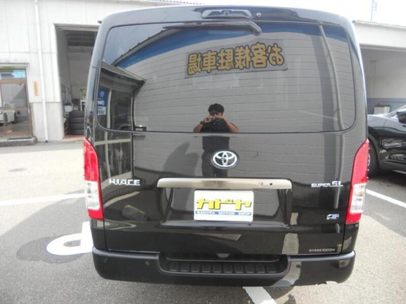 HIACE VAN