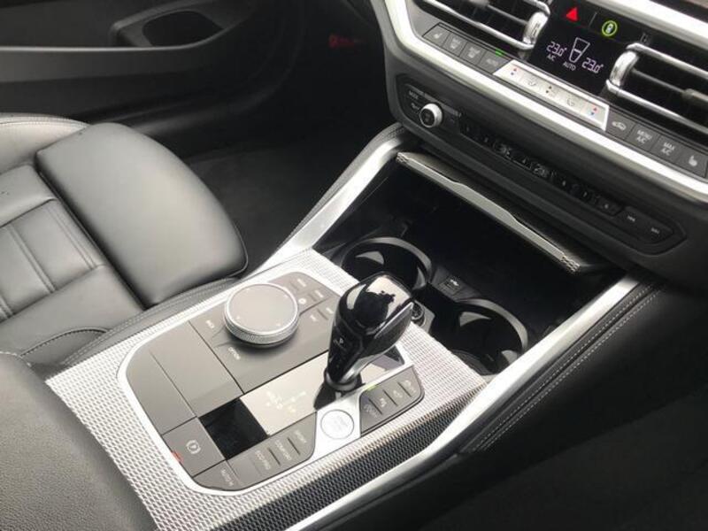 4 SERIES