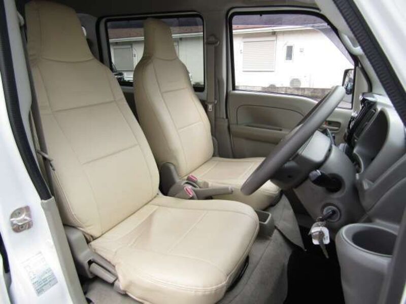 MINICAB VAN