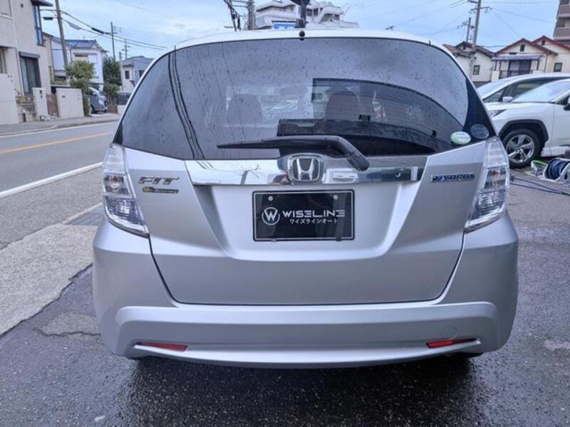 FIT HYBRID