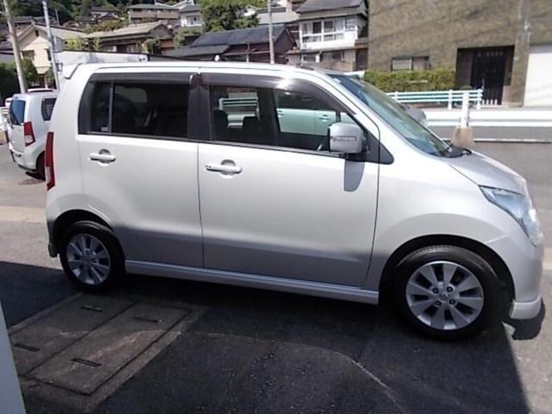 WAGON R