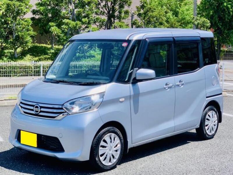 NISSAN DAYZ ROOX