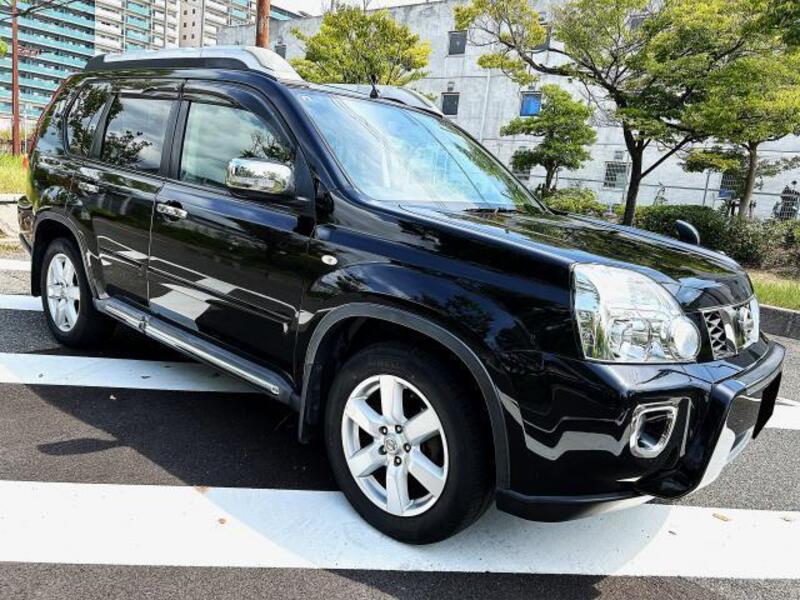 X-TRAIL