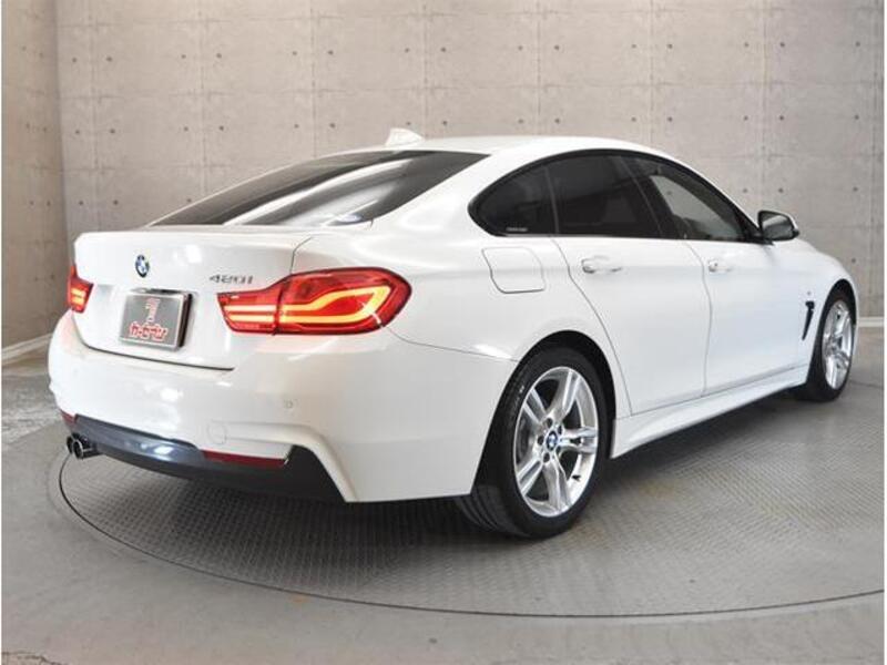 4 SERIES