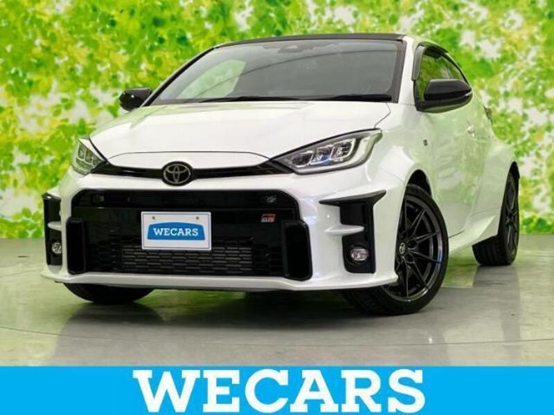 GR YARIS-0