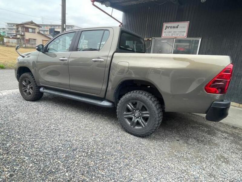 HILUX