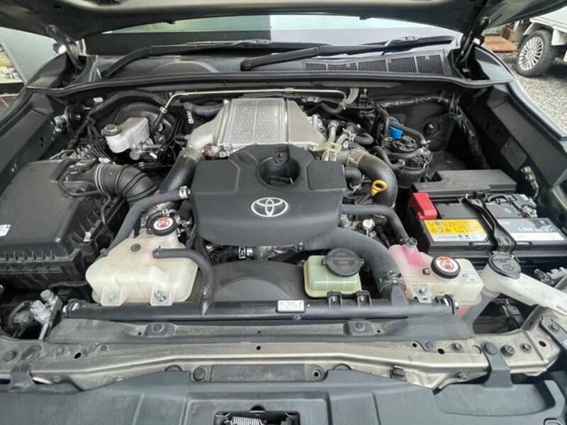 HILUX