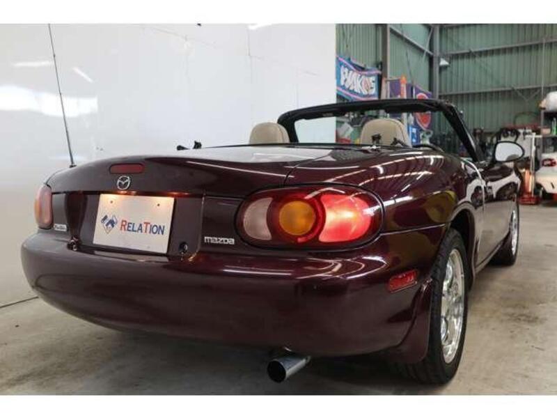 ROADSTER
