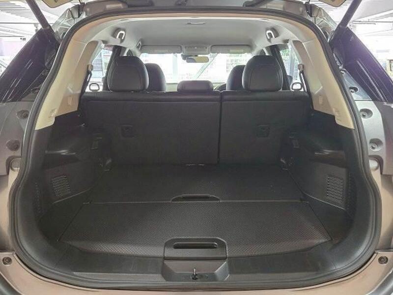 X-TRAIL