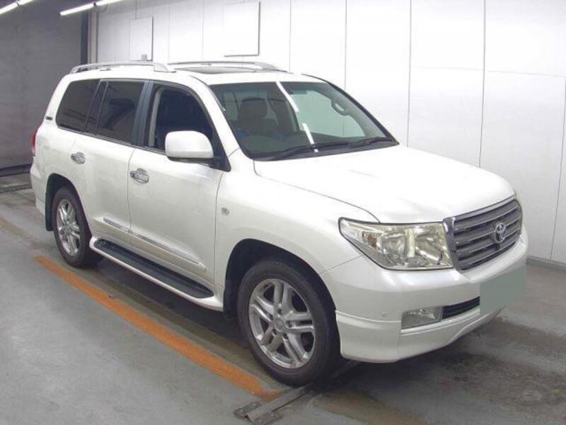 TOYOTA LAND CRUISER