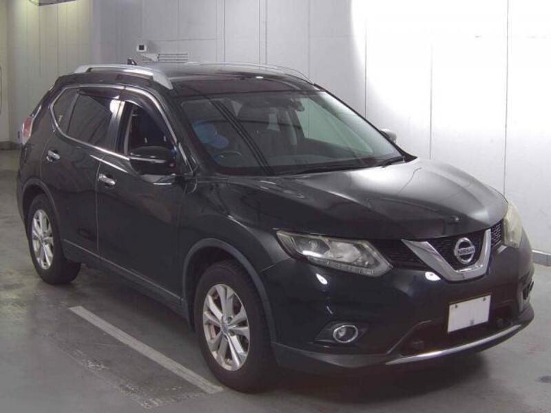 X-TRAIL