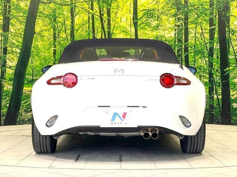 ROADSTER