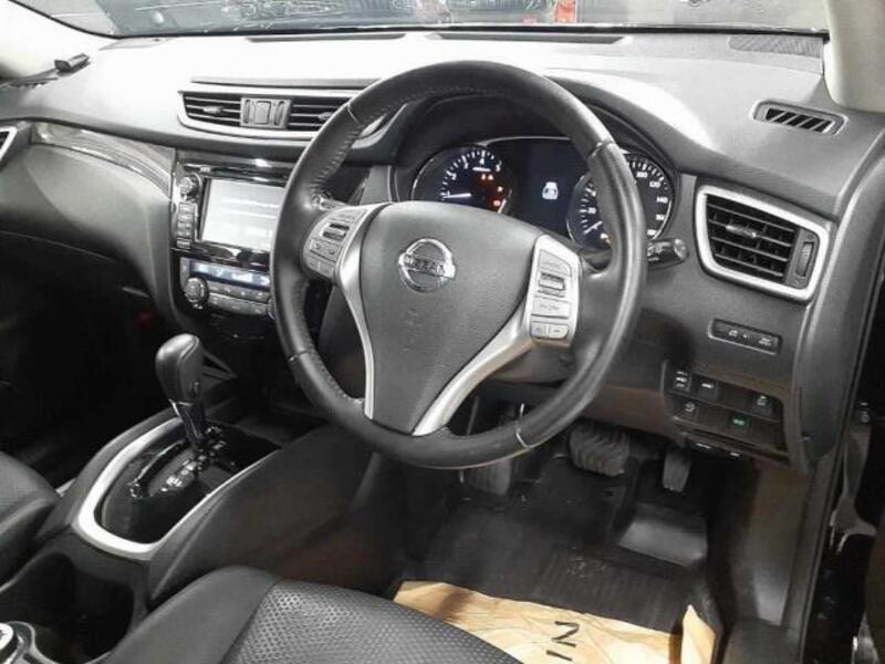 X-TRAIL