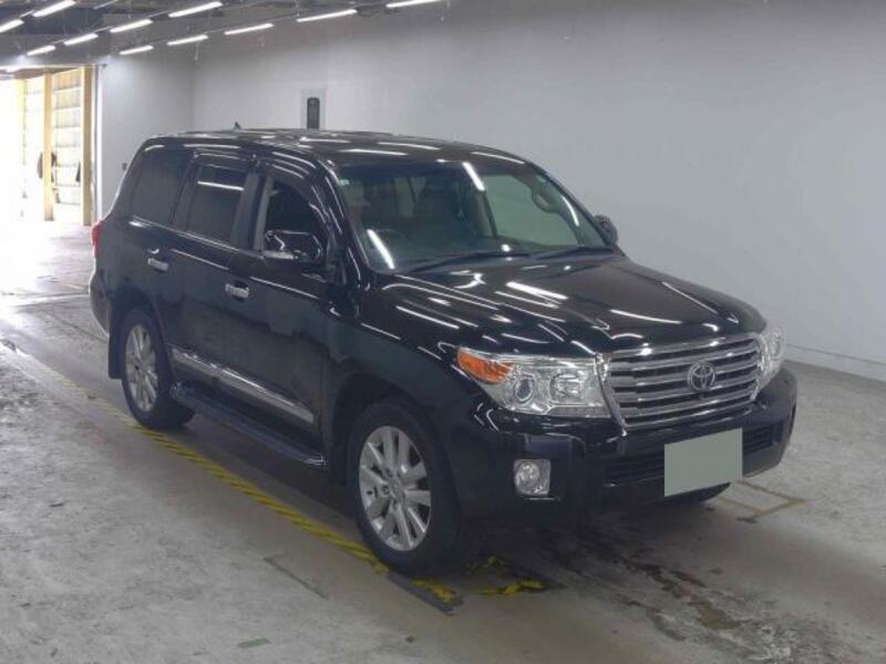 LAND CRUISER