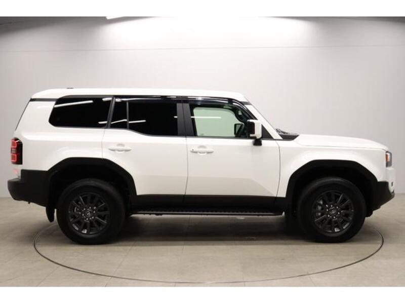 LAND CRUISER 250