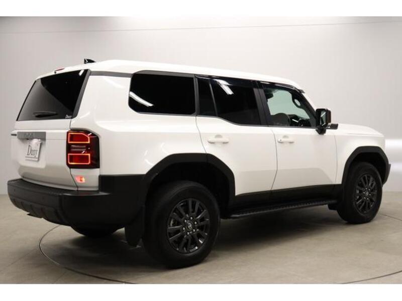LAND CRUISER 250
