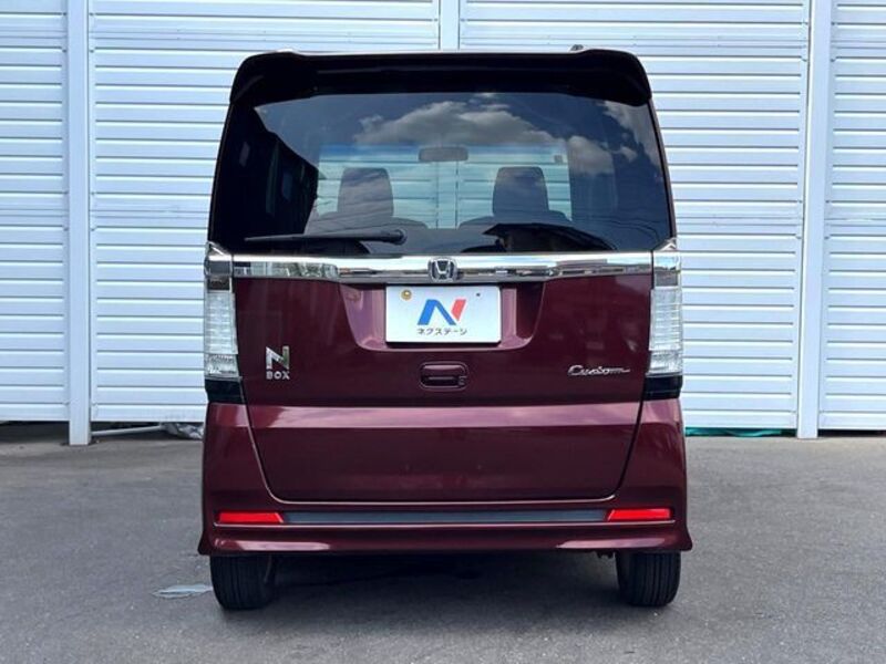 N BOX CUSTOM