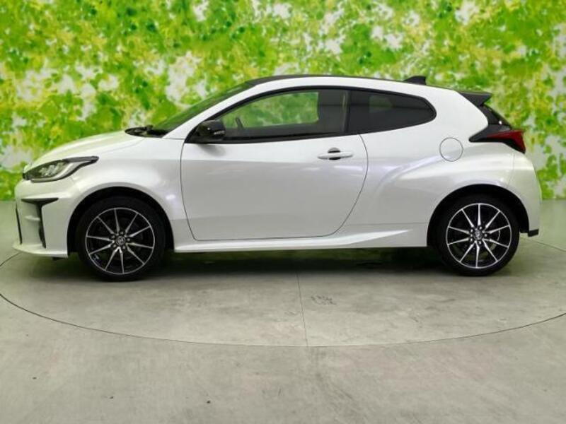 GR YARIS
