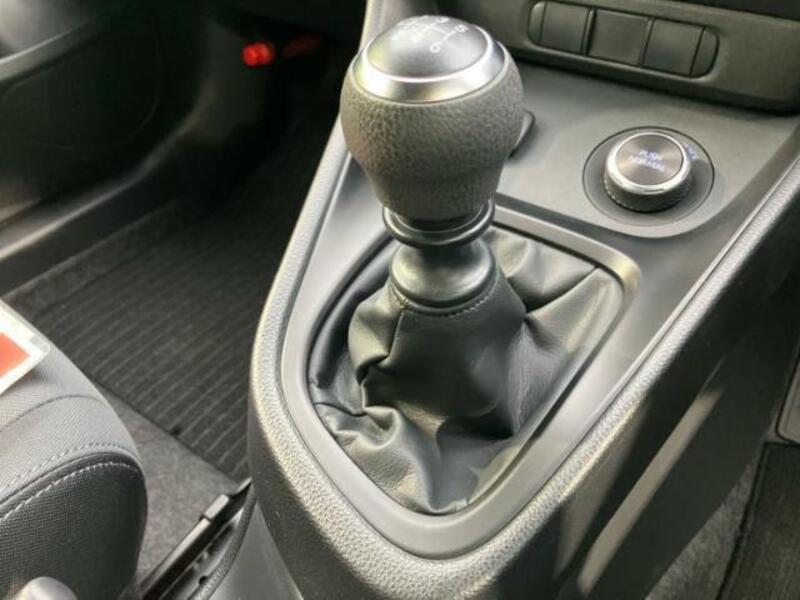 GR YARIS