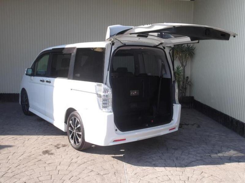 STEPWAGON SPADA