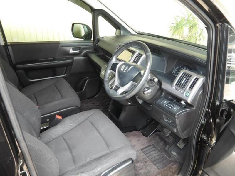 STEPWAGON SPADA