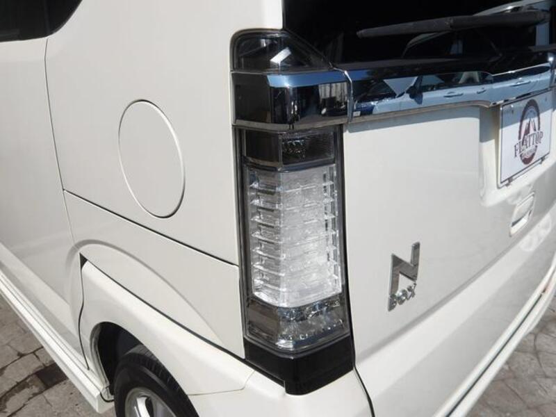 N BOX CUSTOM