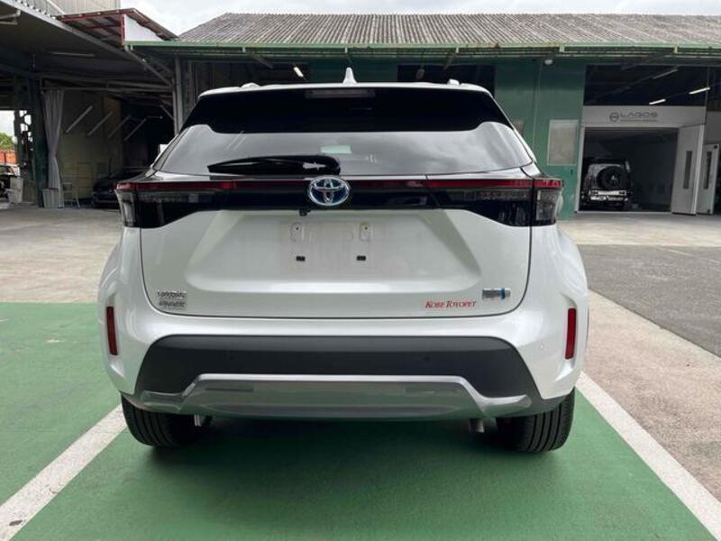 YARIS CROSS