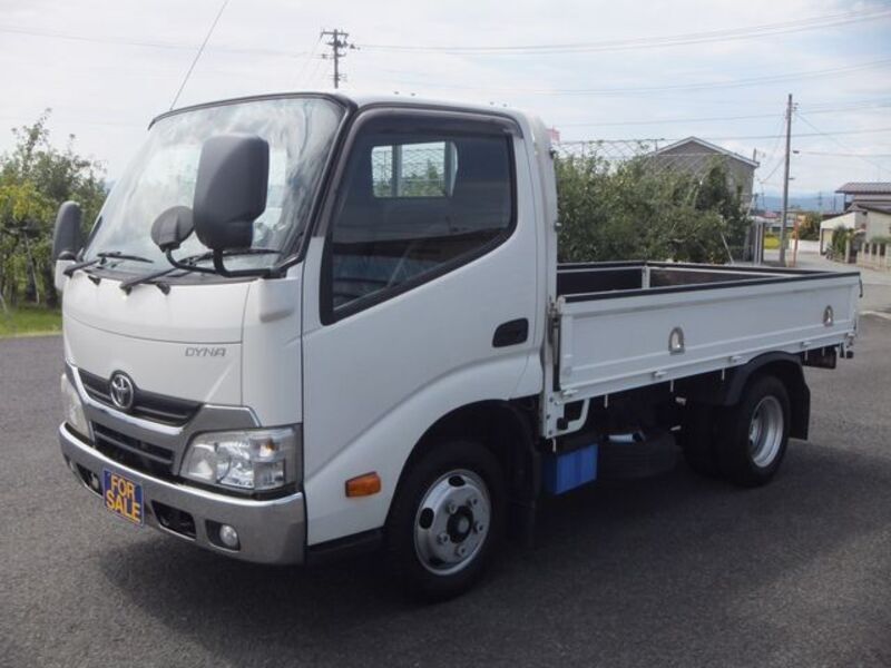 TOYOTA DYNA