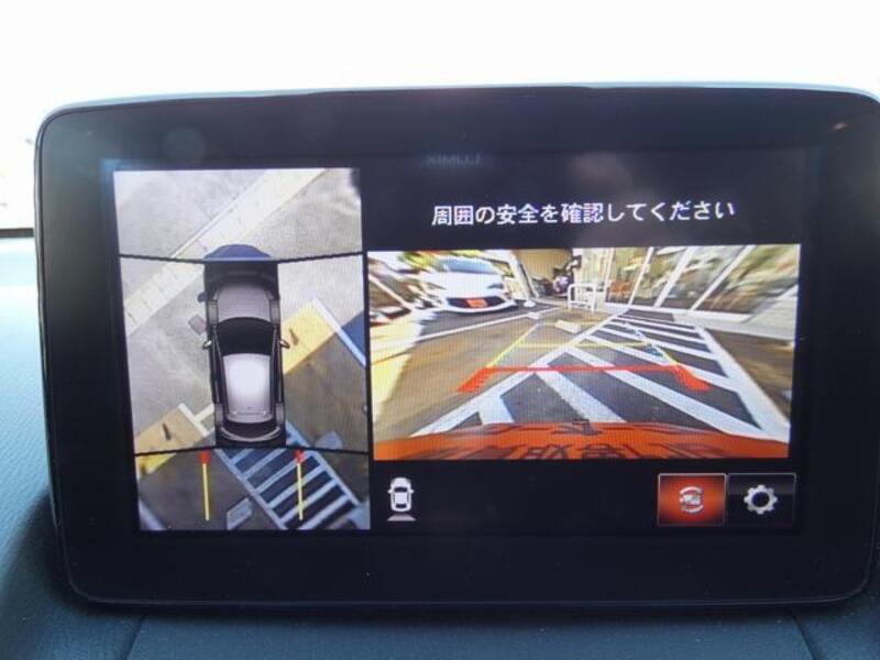 MAZDA2