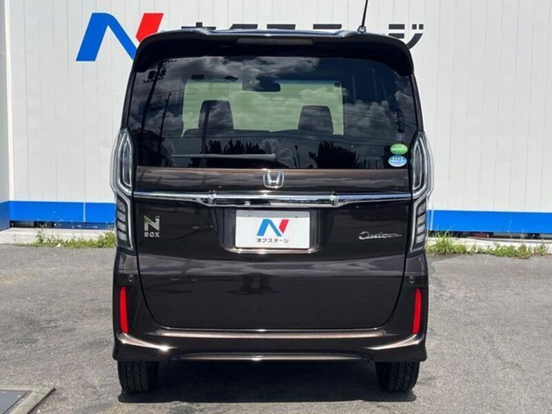 N BOX CUSTOM