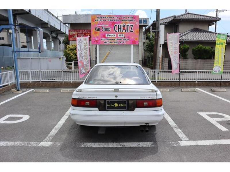 COROLLA LEVIN