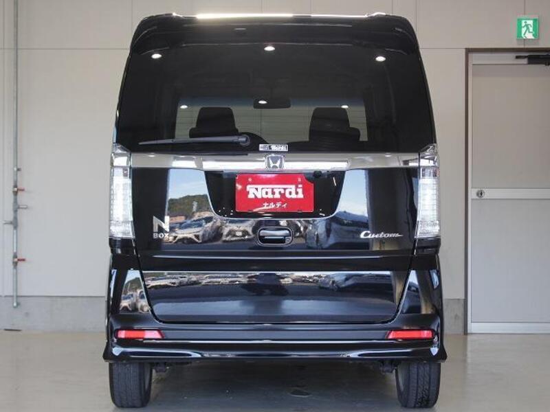 N BOX CUSTOM