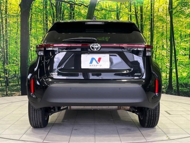 YARIS CROSS