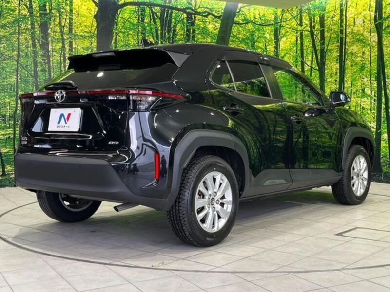 YARIS CROSS
