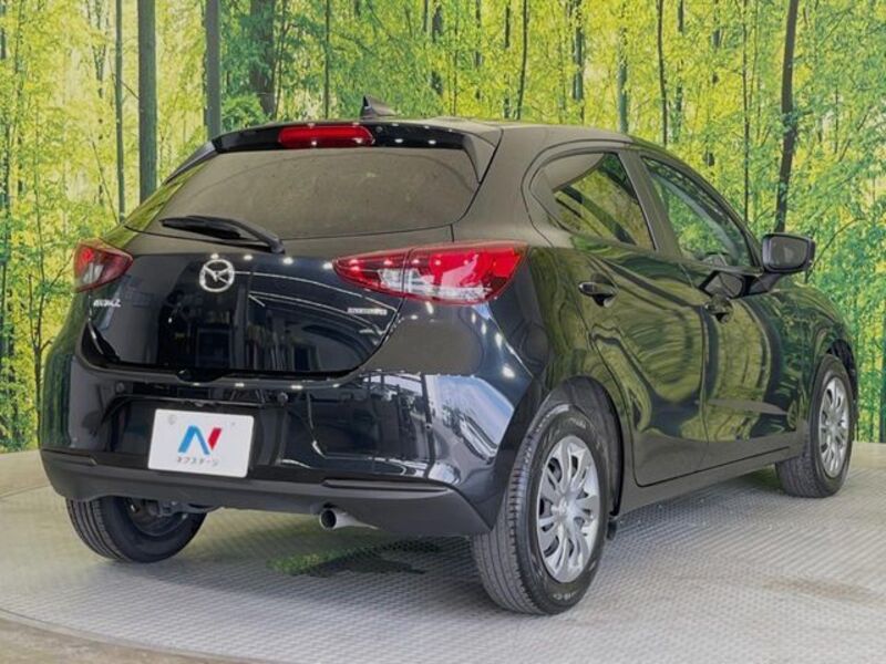MAZDA2