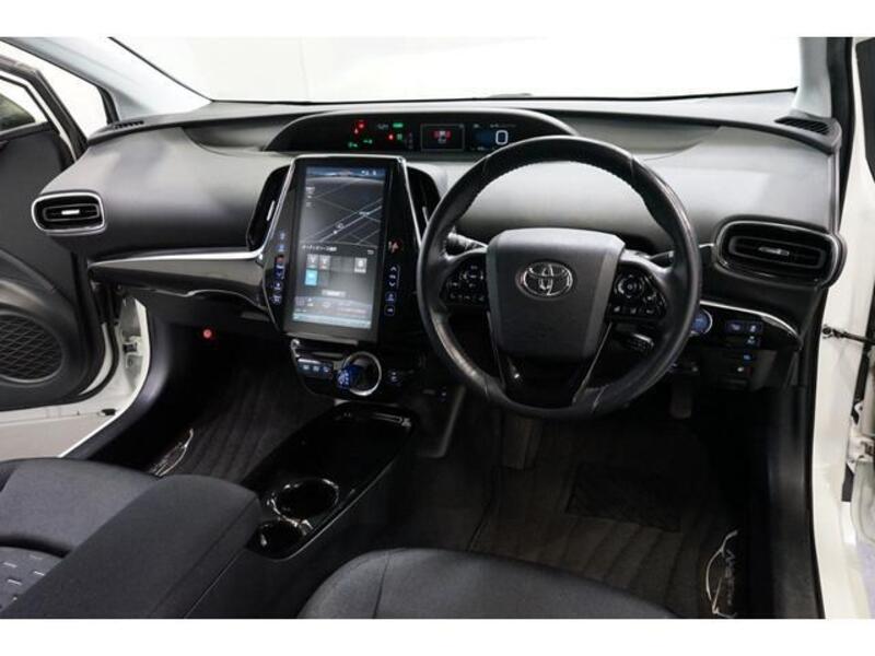 PRIUS PHV