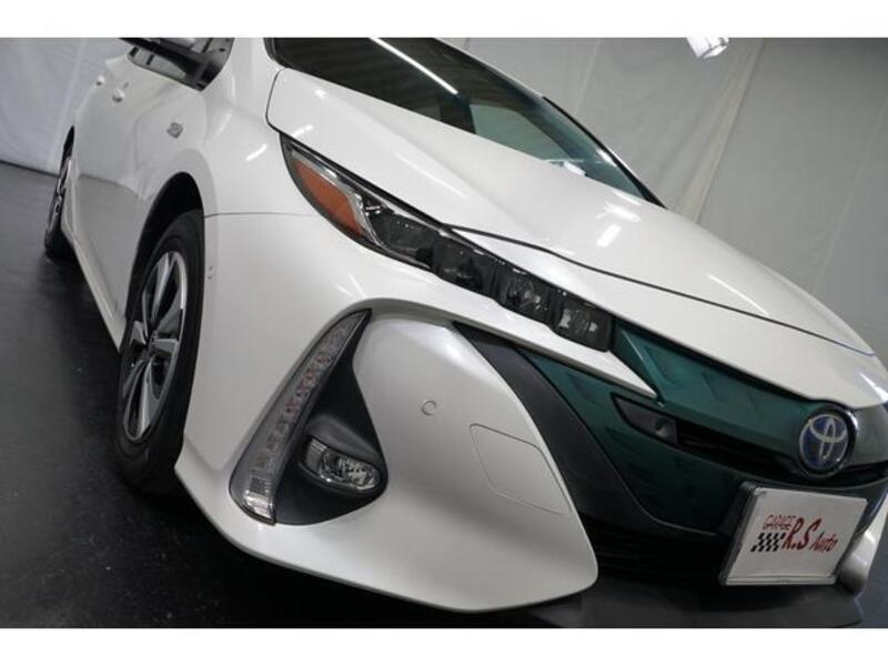 PRIUS PHV