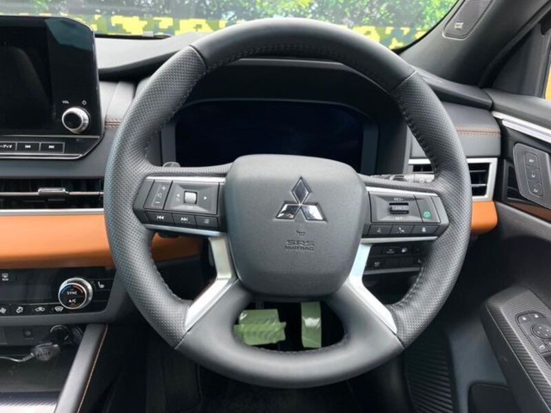 OUTLANDER PHEV