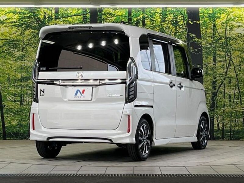 N BOX CUSTOM