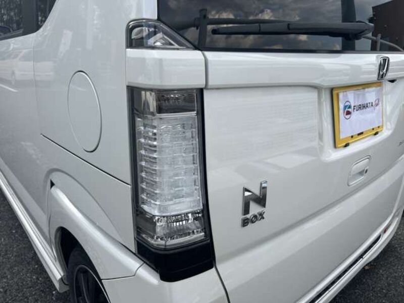 N BOX