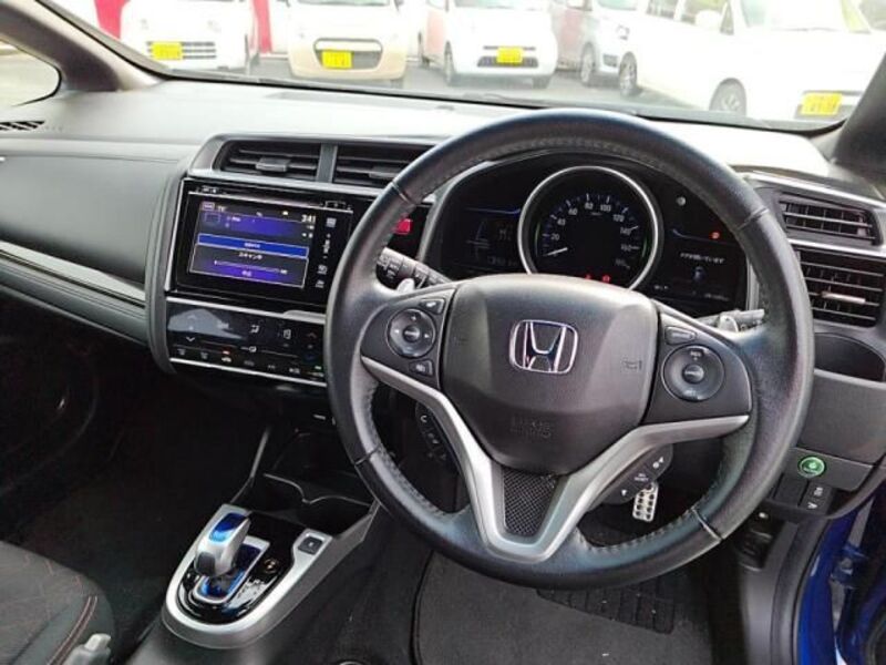 FIT HYBRID