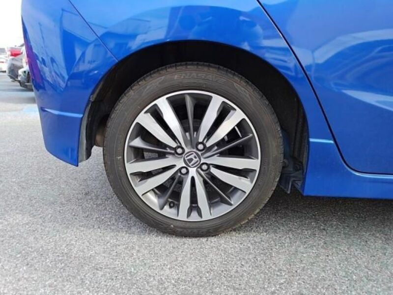 FIT HYBRID