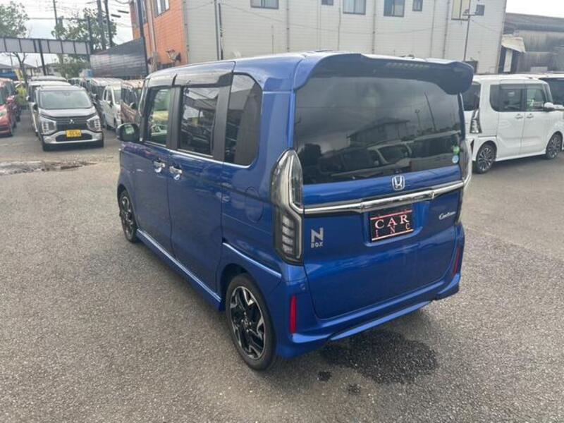 N BOX CUSTOM