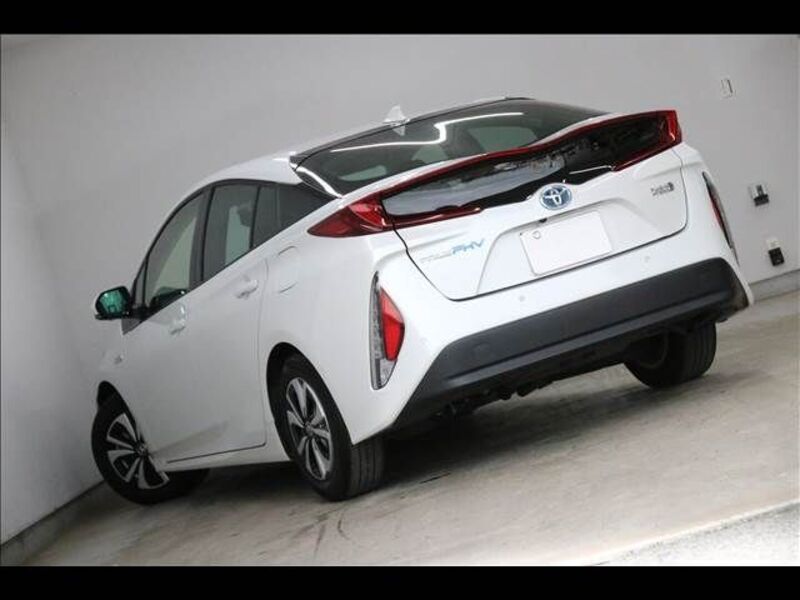 PRIUS PHV