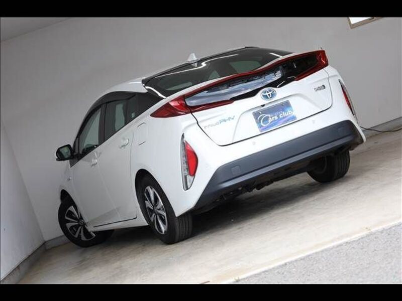 PRIUS PHV