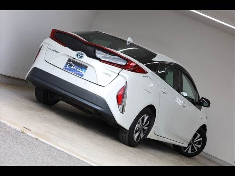 PRIUS PHV