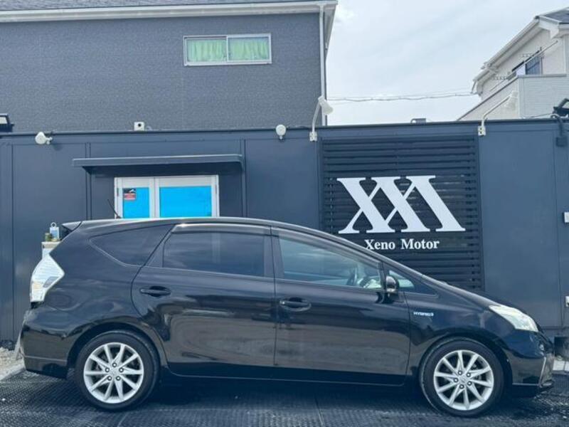 PRIUS ALPHA